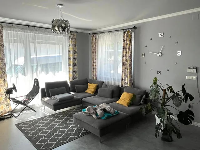 Eladó ház Székesfehérvár, Őrhalmiszőlők 140 nm