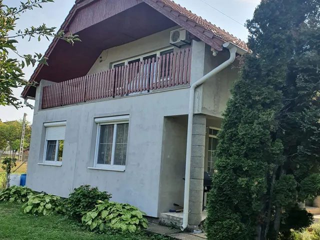 Eladó ház Göd, Alsógöd, Balassi Bálint utca 28 219 nm