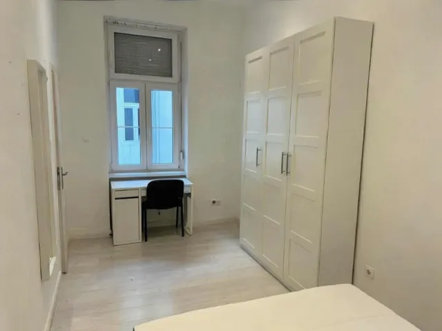 Kiadó lakás Budapest VI. kerület, Diplomatanegyed, Paulay Ede utca 42 nm