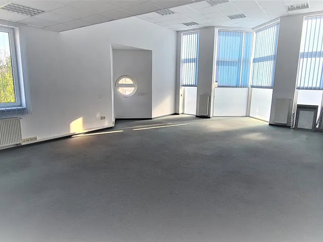 Kiadó kereskedelmi és ipari ingatlan Budapest XIV. kerület, Alsórákos 115 nm