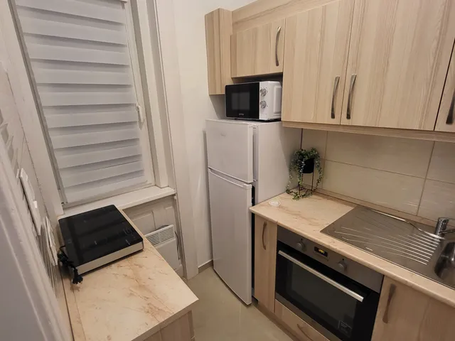 Kiadó lakás Budapest VI. kerület, Lovag utca 3 38 nm