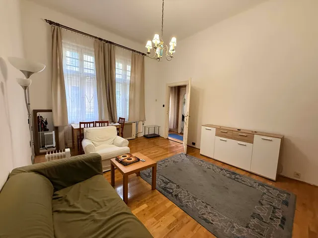 Kiadó lakás Budapest VIII. kerület, II. János Pál pápa tér 43 nm