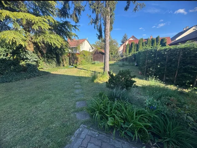 Kiadó ház Budapest XVI. kerület, Rákosszentmihály 180 nm