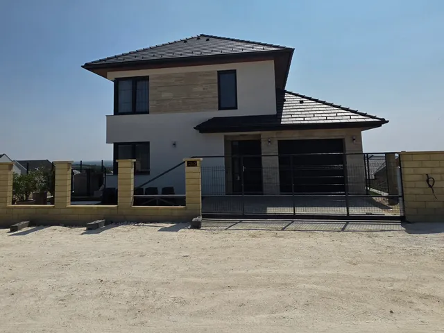 Eladó ház Kerepes, Panoráma lakópark 159 nm