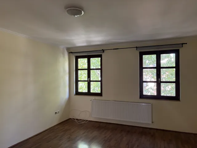 Kiadó lakás Budapest III. kerület, Újlak III. ker., Lajos utca 54 nm