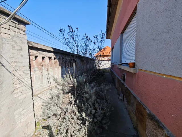 Eladó ház Budapest XXIII. kerület, Haraszti út  68 nm