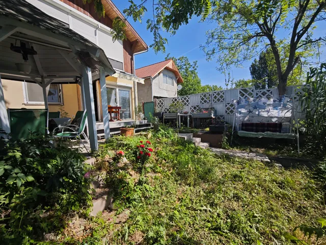 Eladó nyaraló Szigetszentmiklós 70 nm