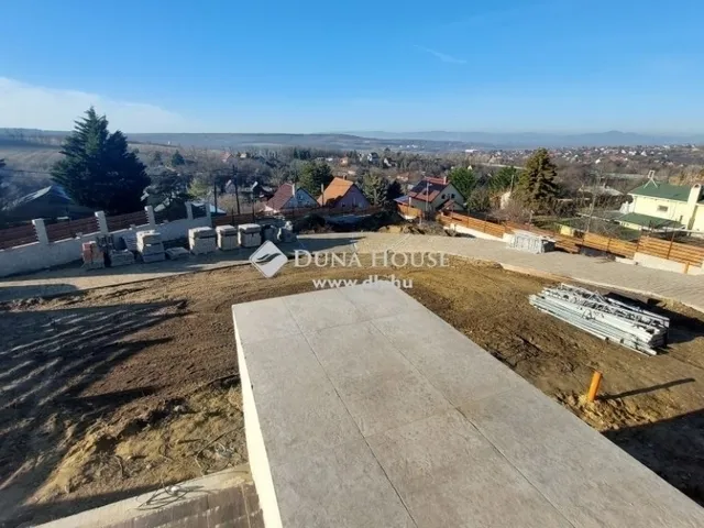 Eladó ház Mogyoród 316 nm