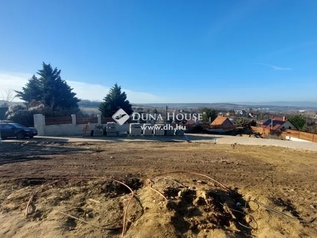 Eladó ház Mogyoród 316 nm