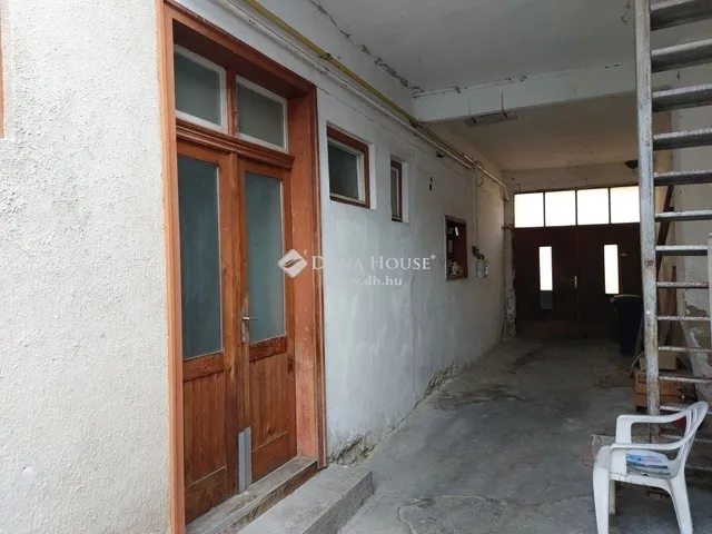 Eladó ház Vác 100 nm