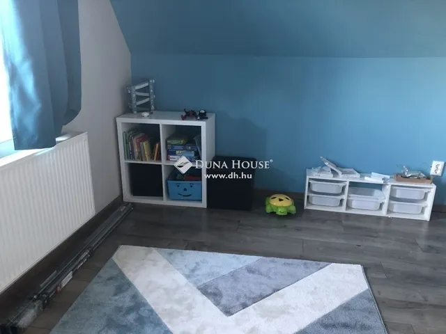 Eladó ház Veresegyház 240 nm