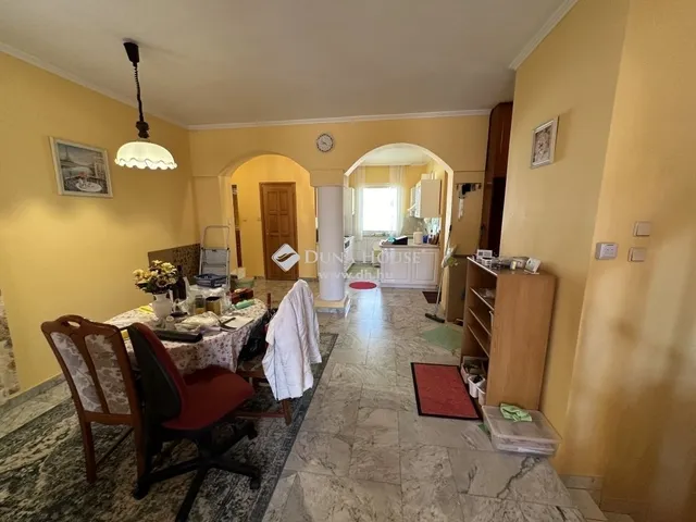 Eladó ház Budaörs 390 nm