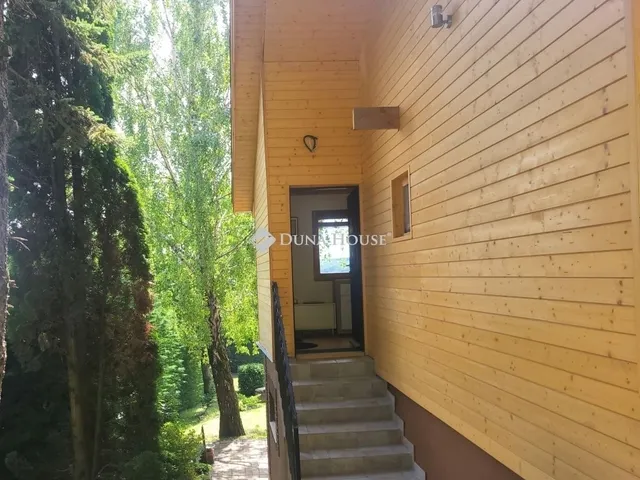 Eladó nyaraló Pilisszántó 80 nm
