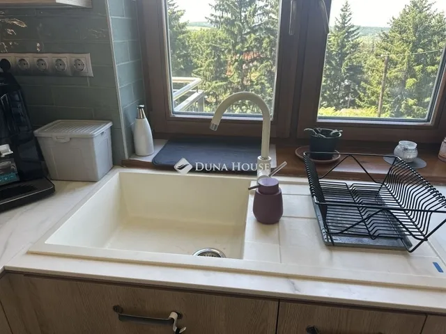 Eladó ház Piliscsaba 295 nm