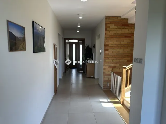 Eladó ház Piliscsaba 295 nm