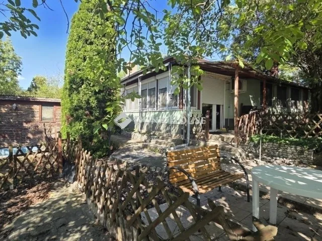 Eladó ház Vác 73 nm