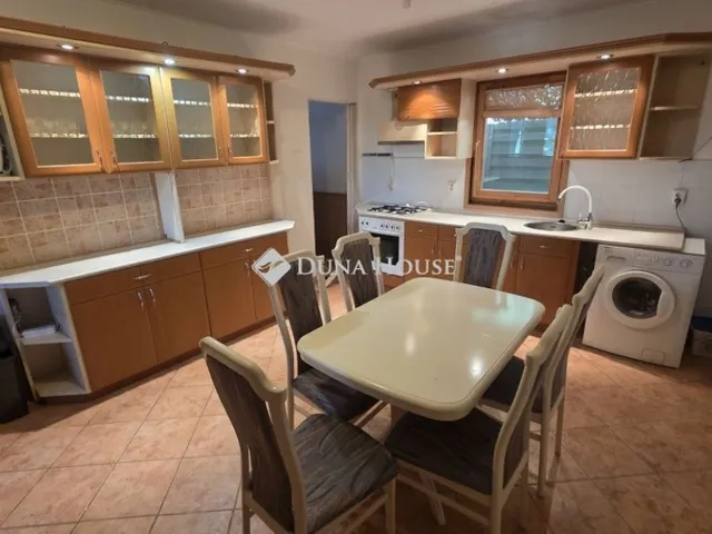 Eladó telek Vác 11139 nm