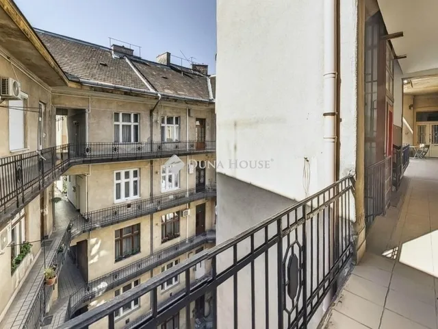 Eladó lakás Budapest VIII. kerület 77 nm