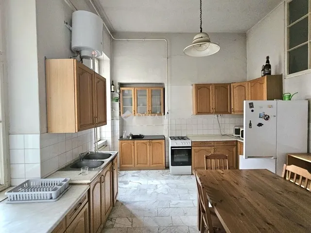 Eladó lakás Budapest VIII. kerület 192 nm