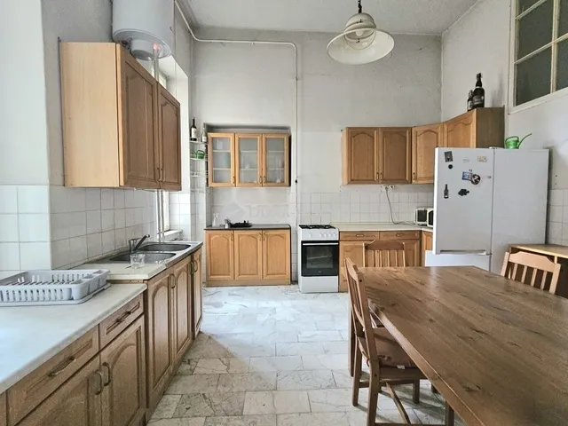 Eladó lakás Budapest VIII. kerület 192 nm