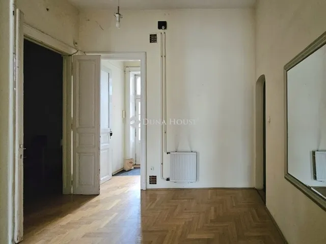 Eladó lakás Budapest VIII. kerület 192 nm