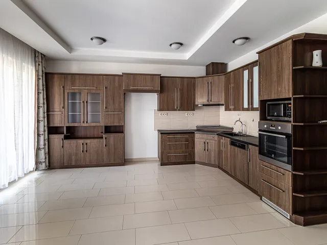 Eladó ház Debrecen, Nyulas 143 nm