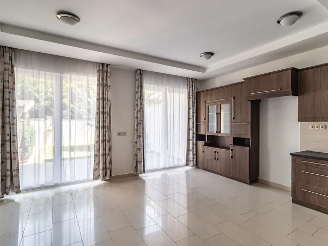 Eladó ház Debrecen, Nyulas 143 nm