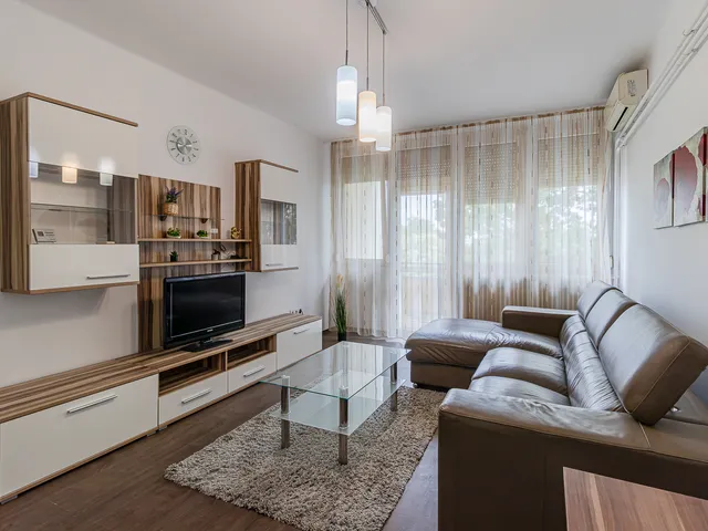 Eladó lakás Debrecen, Sestakert 78 nm