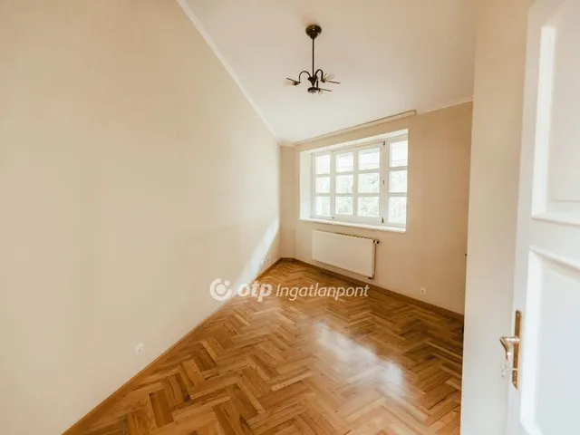 Eladó ház Budapest II. kerület 228 nm