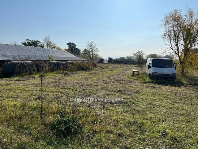 Eladó telek Dömsöd 19240 nm