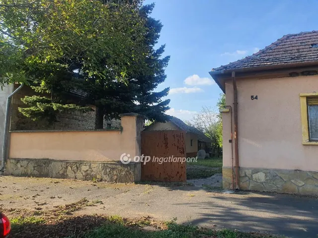 Eladó ház Tüskevár 95 nm