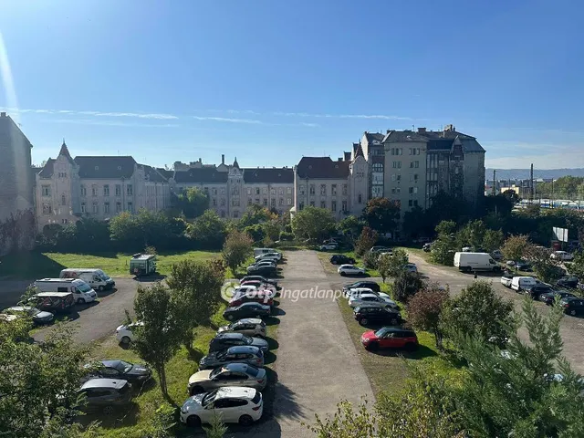 Eladó lakás Budapest VI. kerület, Nagykörúton kívüli terület 86 nm