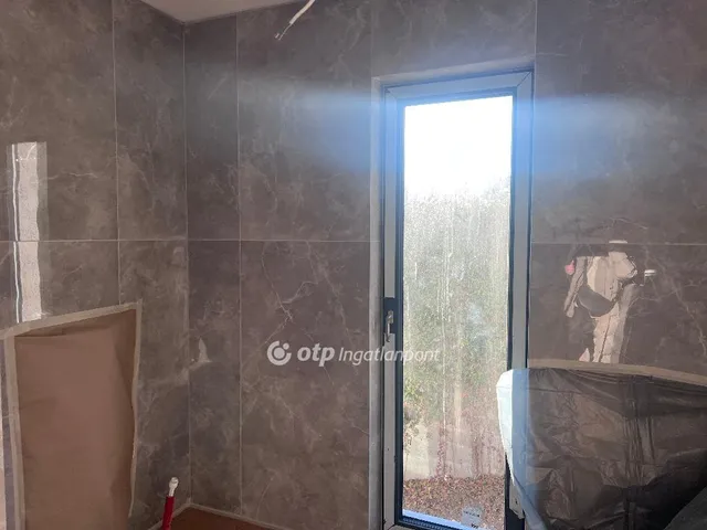 Eladó ház Budapest II. kerület, Máriaremete 202 nm