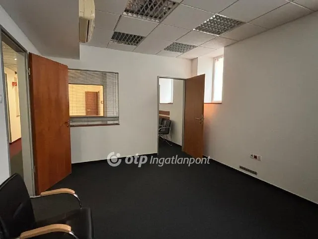 Eladó kereskedelmi és ipari ingatlan Budapest XIII. kerület 357 nm