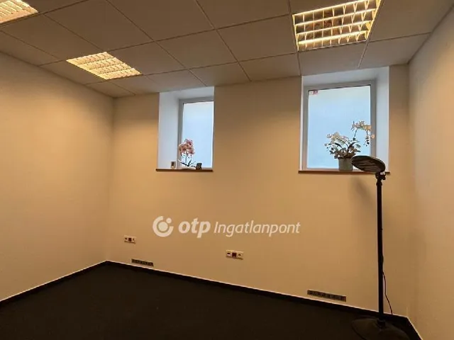 Eladó kereskedelmi és ipari ingatlan Budapest XIII. kerület 357 nm