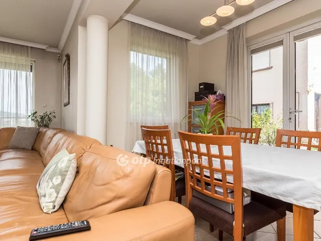 Eladó ház Budapest XXII. kerület, Budafok-Rózsavölgy 367 nm