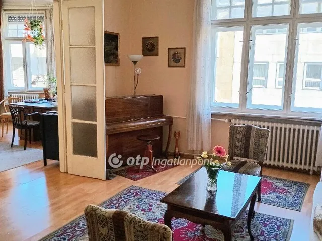 Eladó lakás Budapest V. kerület 74 nm