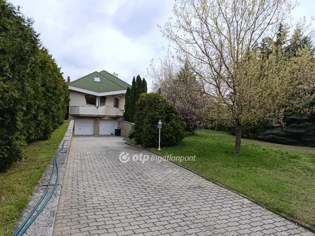 Eladó ház Érd, Érdliget 310 nm