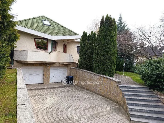 Eladó ház Érd, Érdliget 310 nm