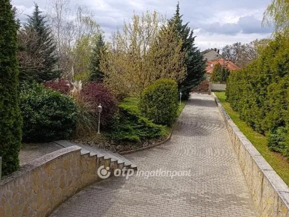 Eladó ház Érd, Érdliget 310 nm