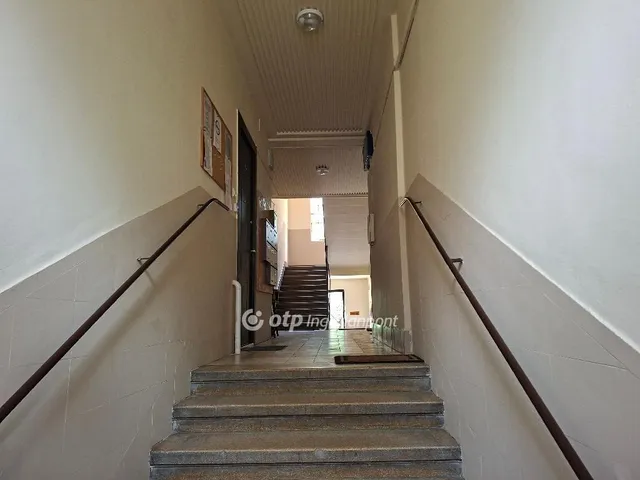 Eladó lakás Budapest X. kerület, Óhegy 36 nm