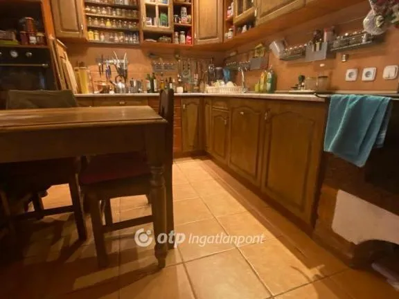 Eladó ház Mende, Pusztaszentistván 110 nm