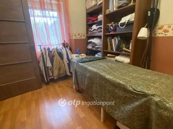 Eladó ház Mende, Pusztaszentistván 110 nm
