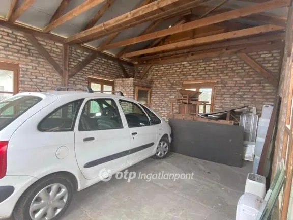 Eladó ház Mende, Pusztaszentistván 110 nm