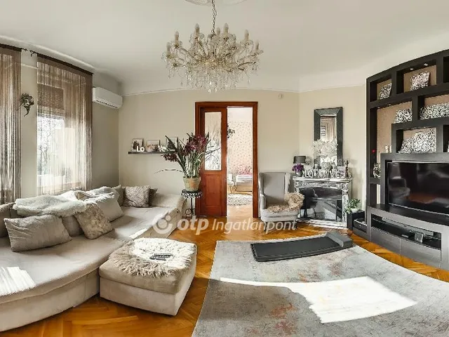 Eladó lakás Budapest VIII. kerület 104 nm