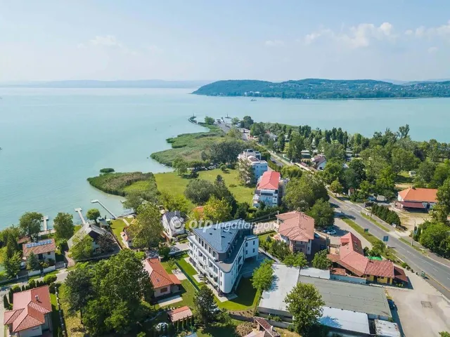 Eladó lakás Szántód 93 nm