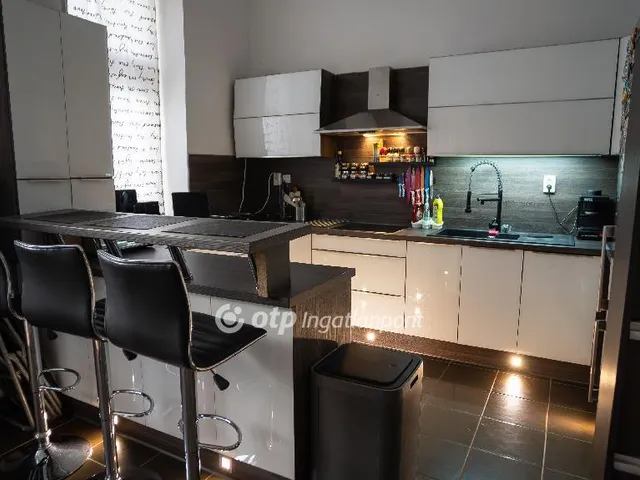 Eladó lakás Budapest IX. kerület, Rehabilitációs terület IX. ker. 73 nm