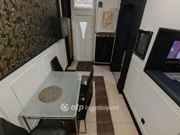 Eladó lakás Budapest VI. kerület 38 nm