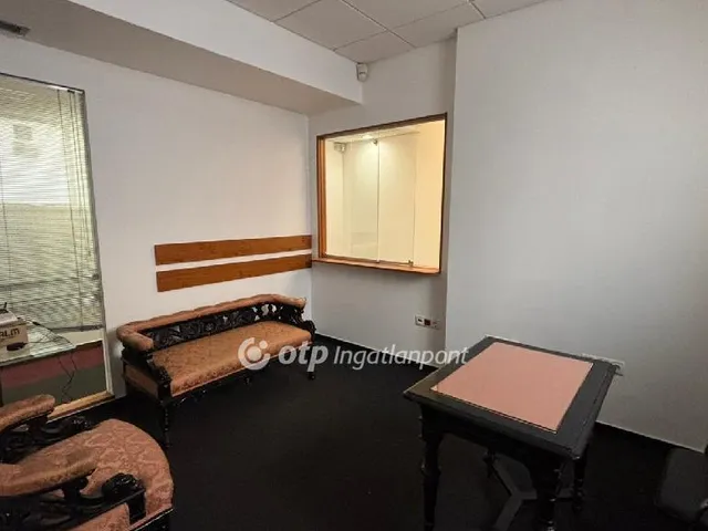 Eladó kereskedelmi és ipari ingatlan Budapest XIII. kerület 357 nm