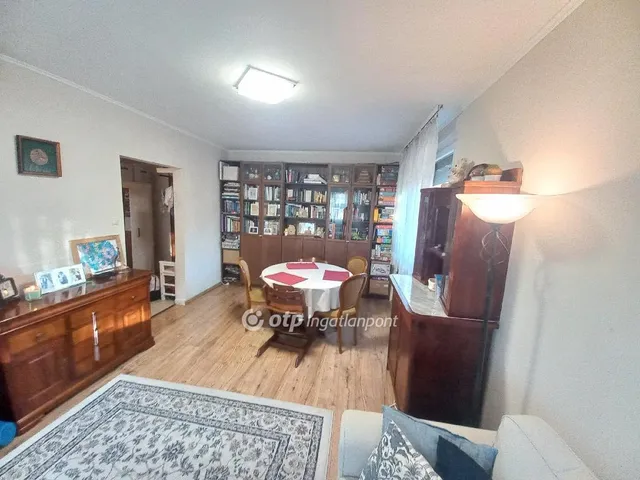 Eladó lakás Budapest XV. kerület 70 nm